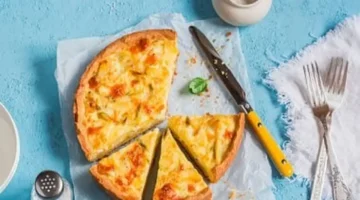 للعشاء.. فطيرة البطاطس بالدجاج بقاعدة مقرمشة وحشوة جبن كريمية. 1